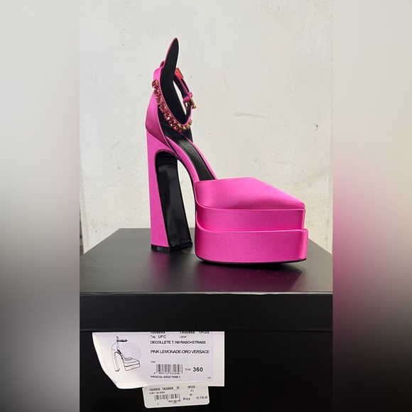 Pink Versace Pump